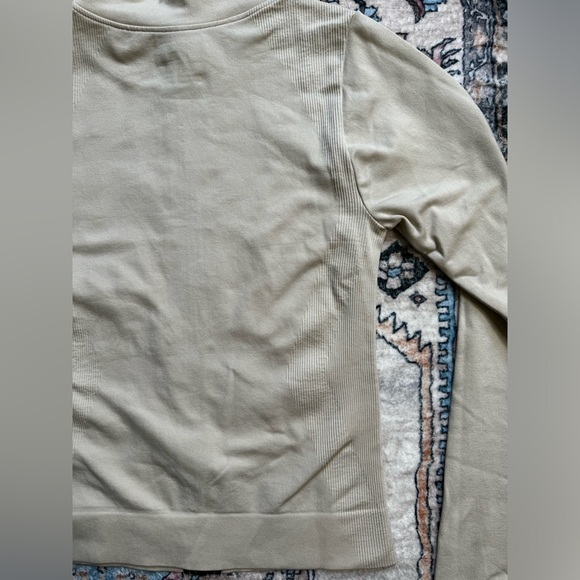 New! PrettyLittleThing Active Zip-up Jacket in Oatmeal Medium - Picture 8 of 8